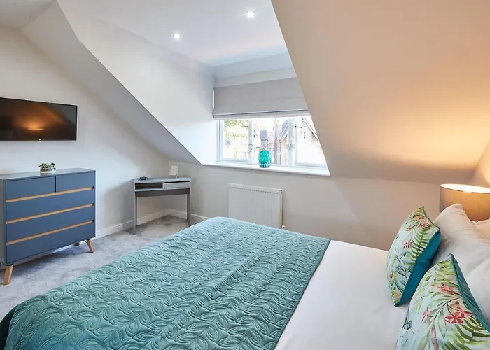 Host & Stay - The Loft @ The Regency